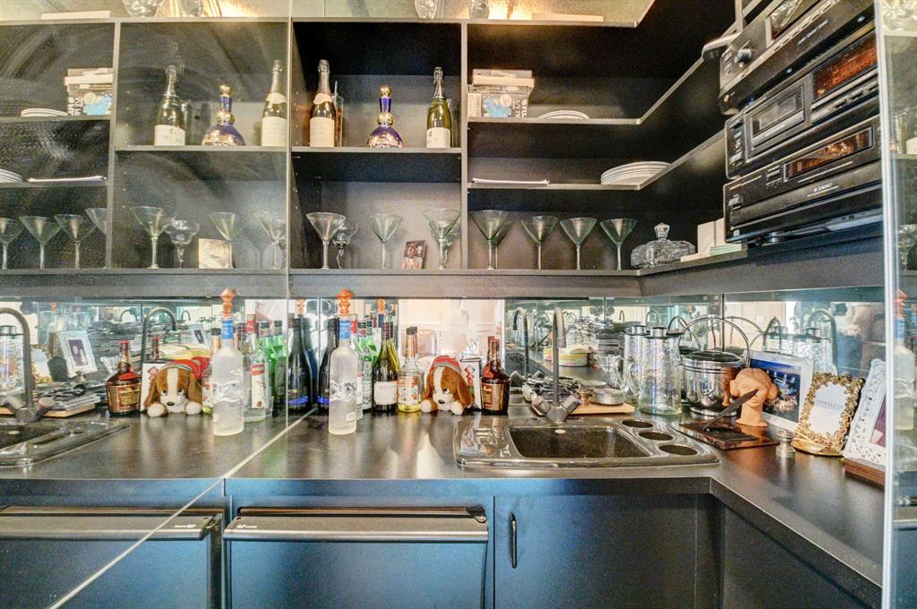 2518 NW 64th Boulevard