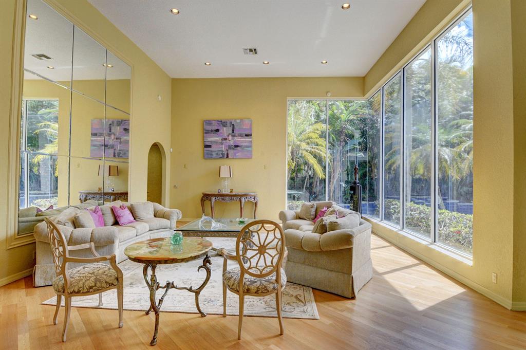 2518 NW 64th Boulevard