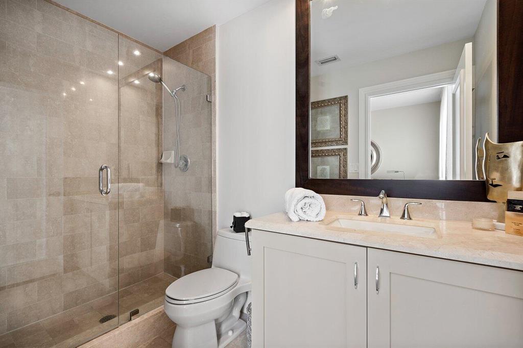7580 Regency Lake Drive 801