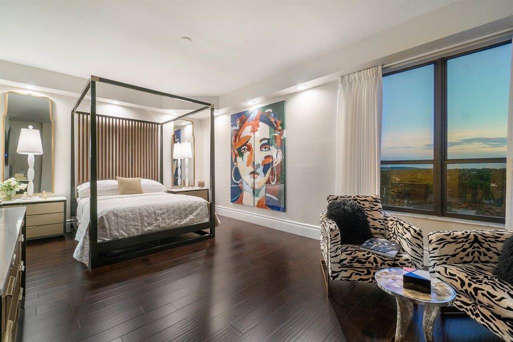 7580 Regency Lake Drive 801