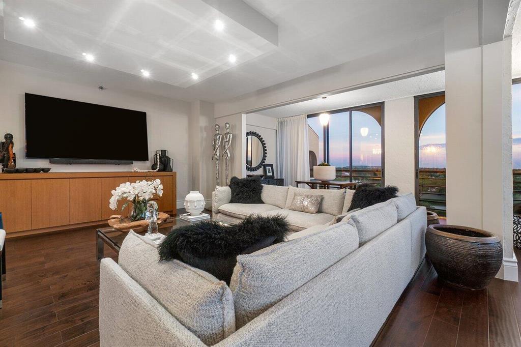7580 Regency Lake Drive 801