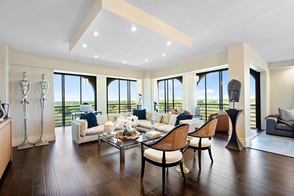 7580 Regency Lake Drive 801