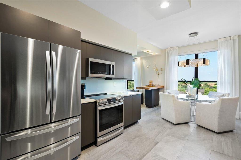 7580 Regency Lake Drive 801