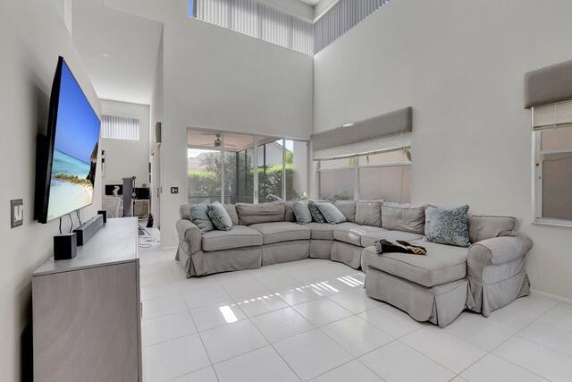 6696 NW 25th Terrace