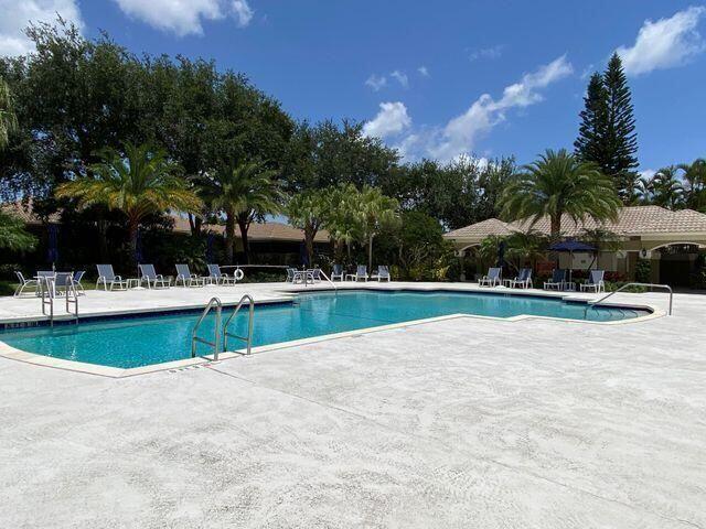 6696 NW 25th Terrace