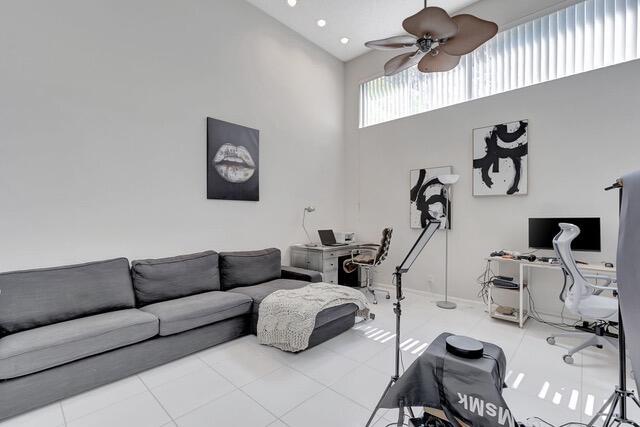 6696 NW 25th Terrace