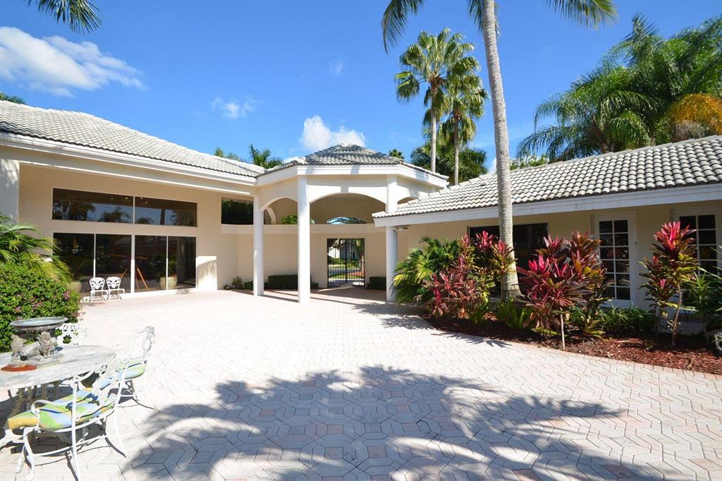 2673 NW 64th Boulevard