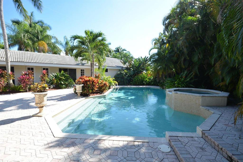 2673 NW 64th Boulevard