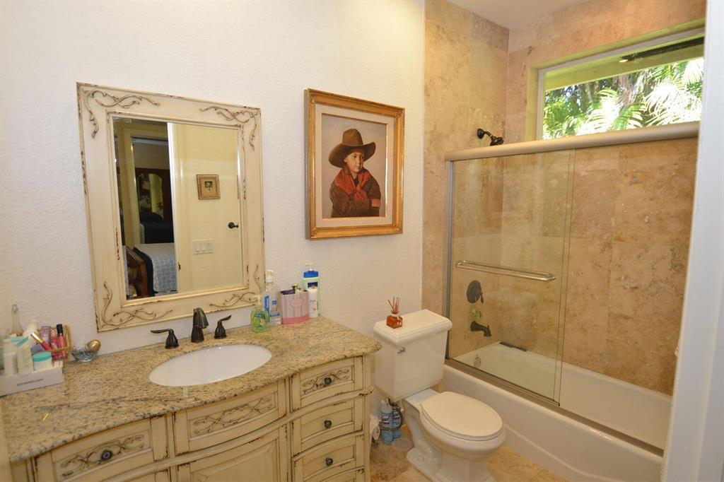 2673 NW 64th Boulevard