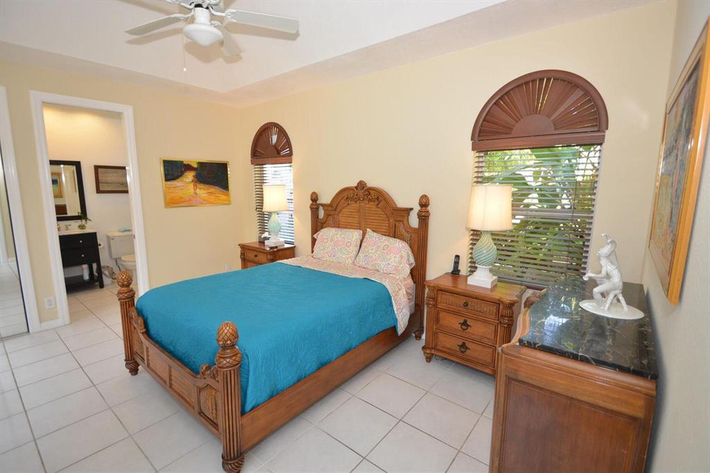 2673 NW 64th Boulevard