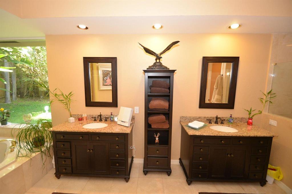 2673 NW 64th Boulevard