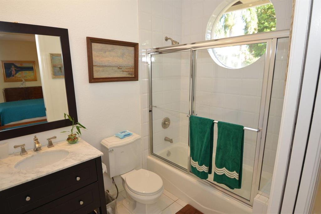 2673 NW 64th Boulevard