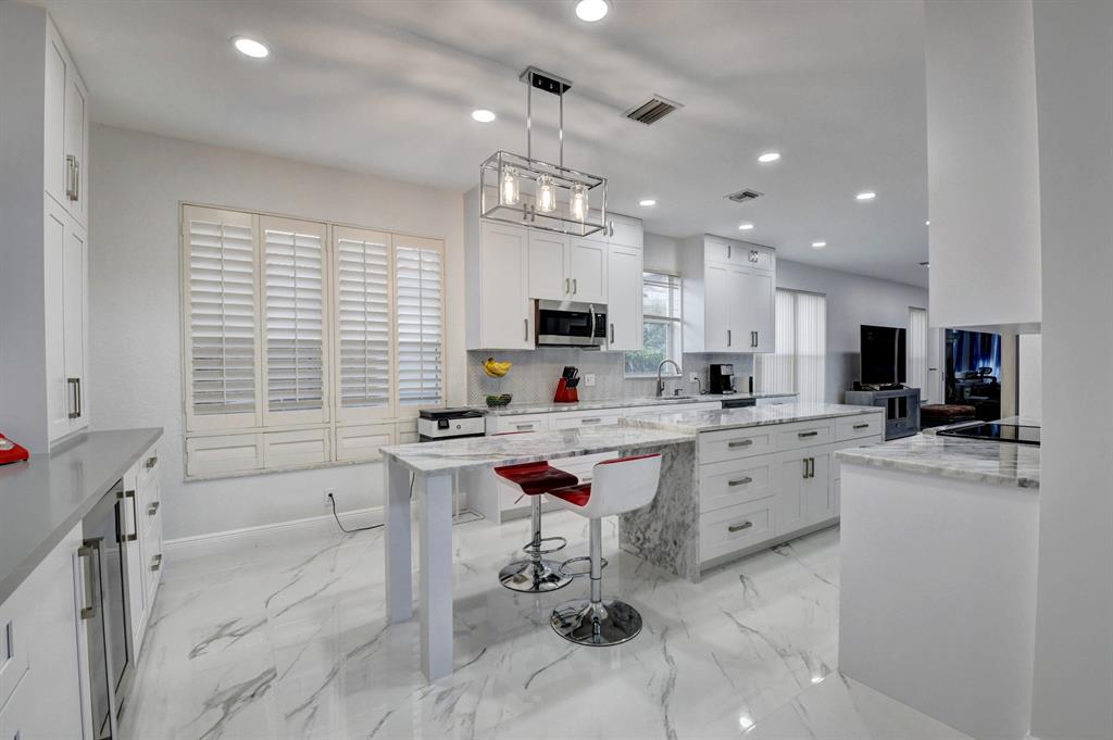 6661 NW 24th Terrace