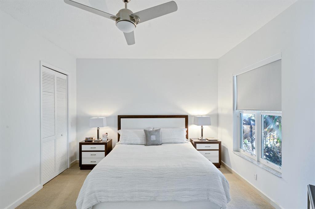 5824 NW 25th Terrace