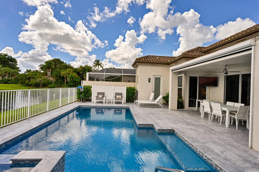 5824 NW 25th Terrace