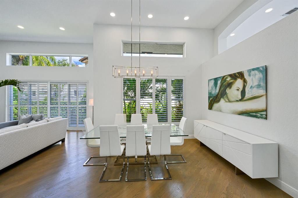 5824 NW 25th Terrace