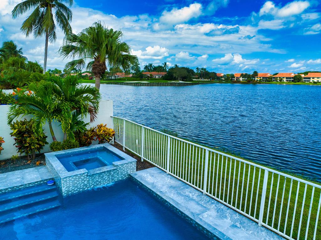 5824 NW 25th Terrace