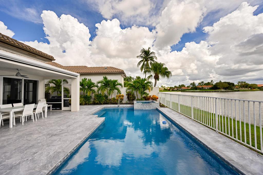 5824 NW 25th Terrace