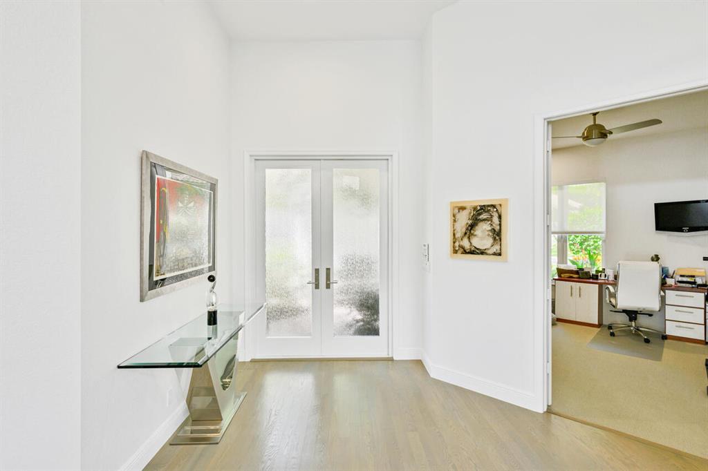 5824 NW 25th Terrace