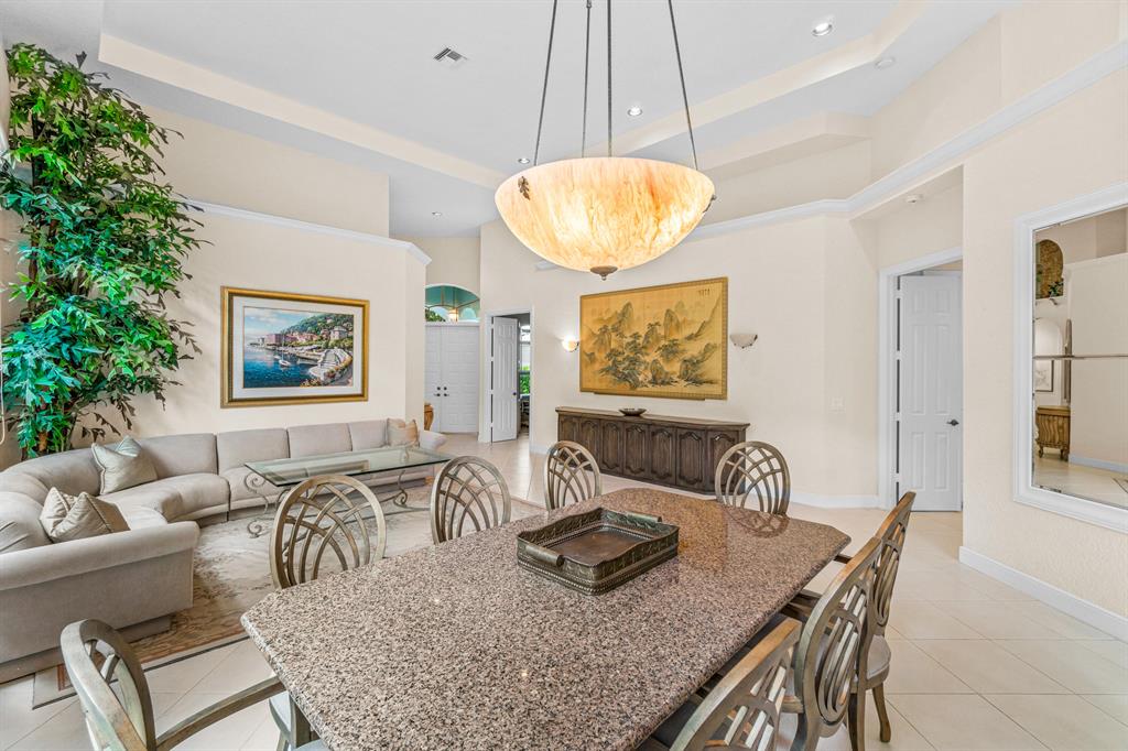 16814 Knightsbridge Lane