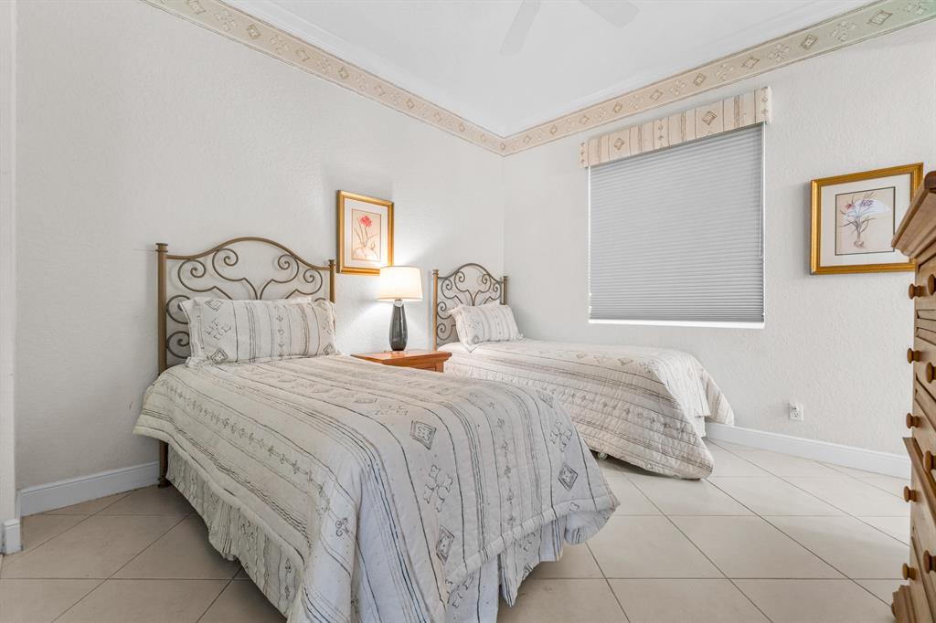 16814 Knightsbridge Lane