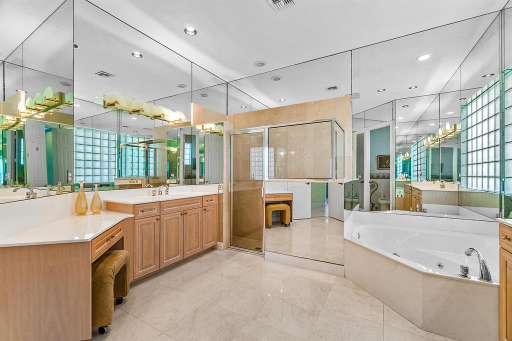 16814 Knightsbridge Lane