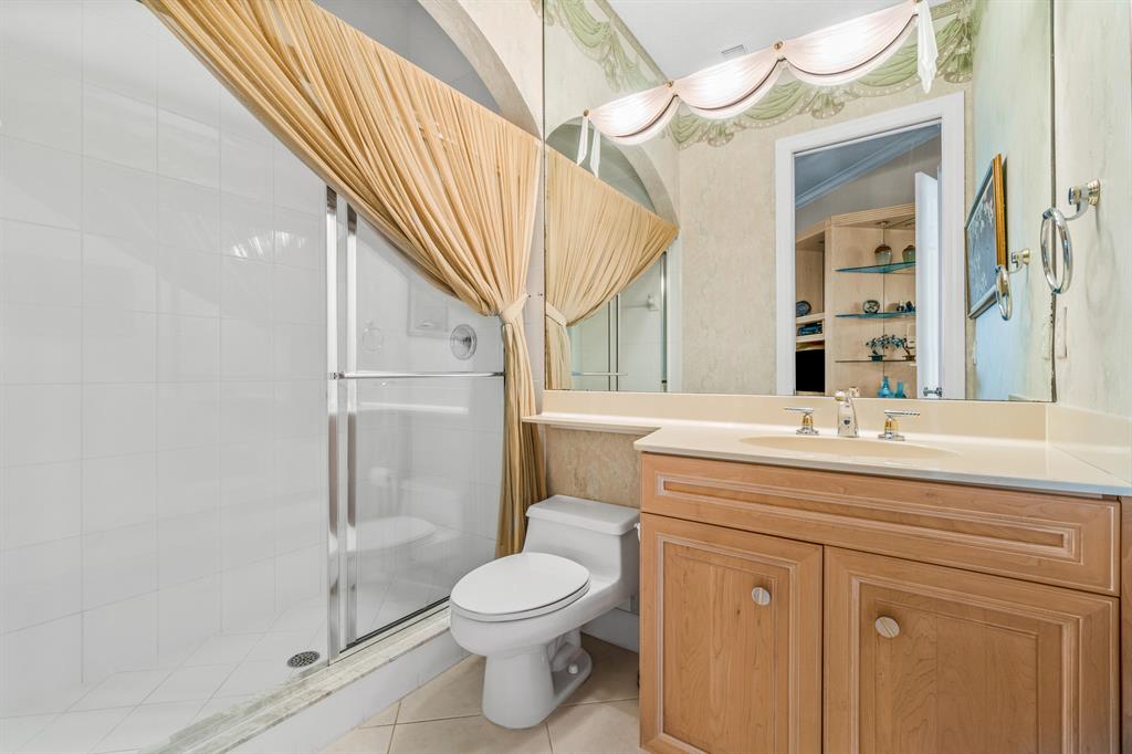 16814 Knightsbridge Lane