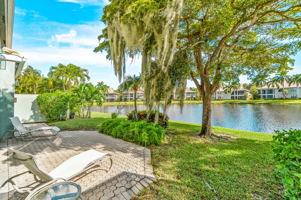 16814 Knightsbridge Lane