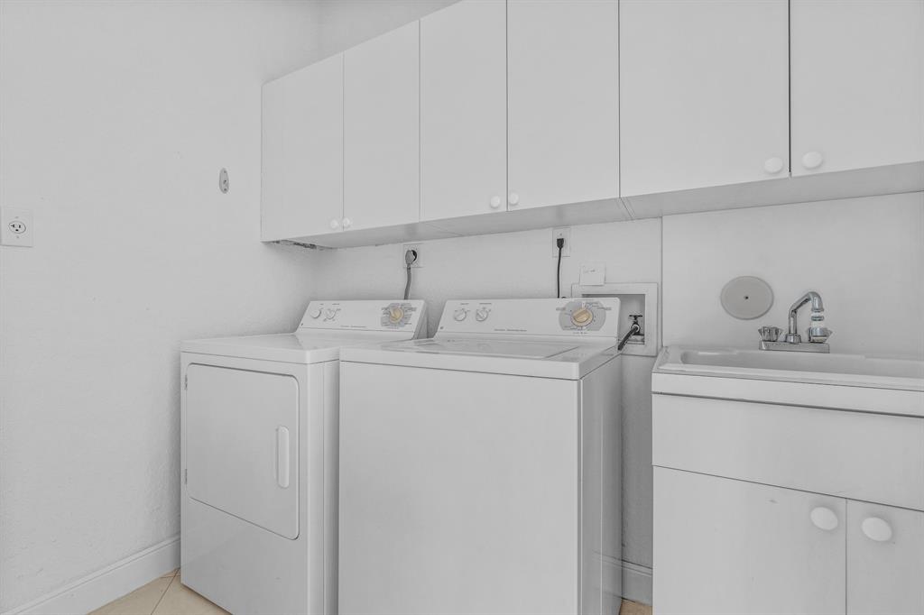 16814 Knightsbridge Lane