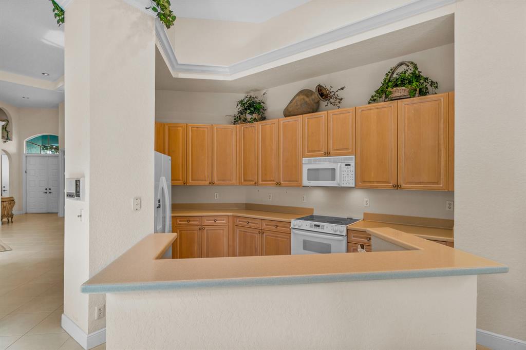 16814 Knightsbridge Lane