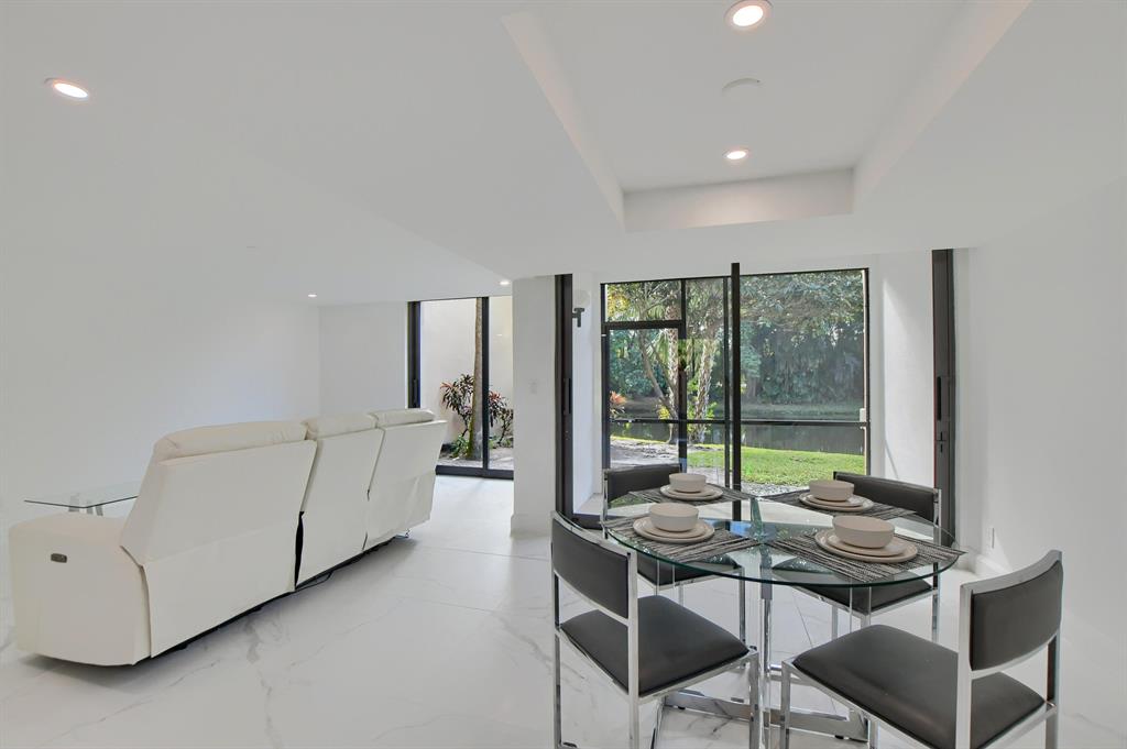 3707 Bridgewood Drive