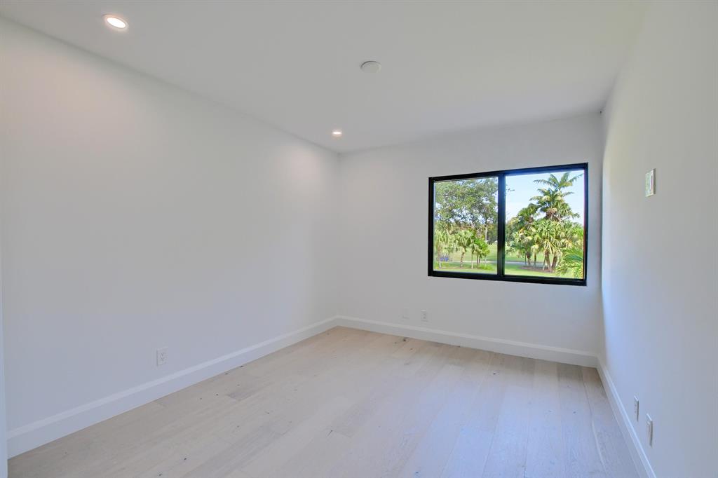 3707 Bridgewood Drive