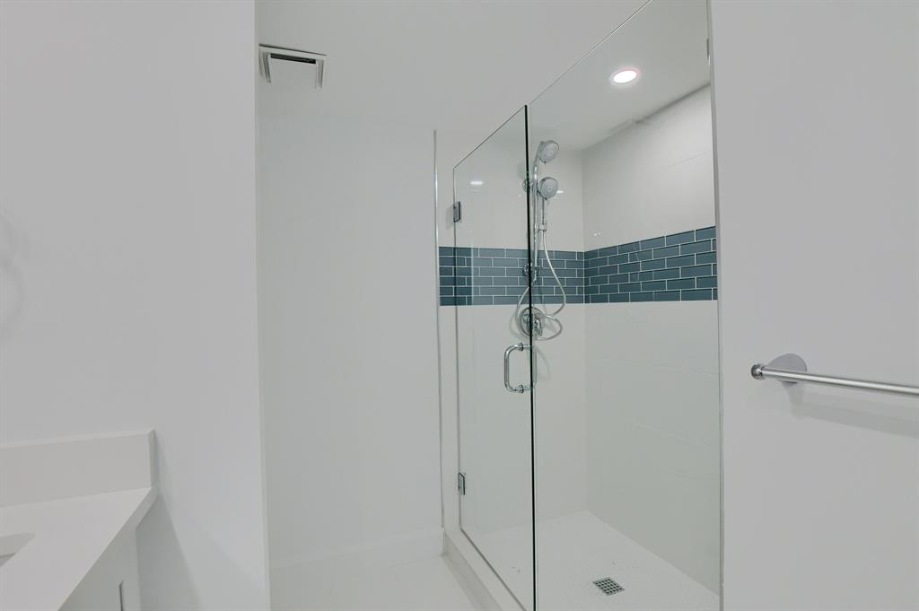 3707 Bridgewood Drive