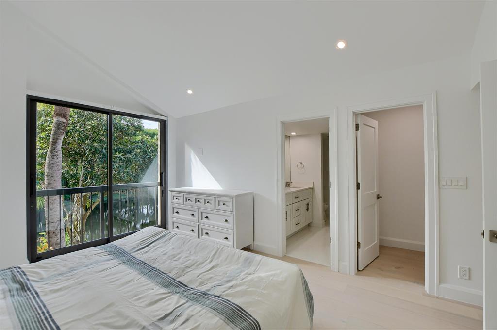 3707 Bridgewood Drive