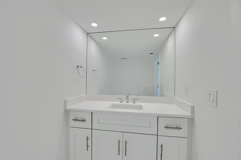 3707 Bridgewood Drive