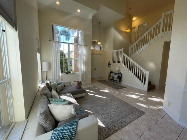 5834 Via De La Plata Circle