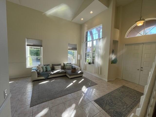 5834 Via De La Plata Circle