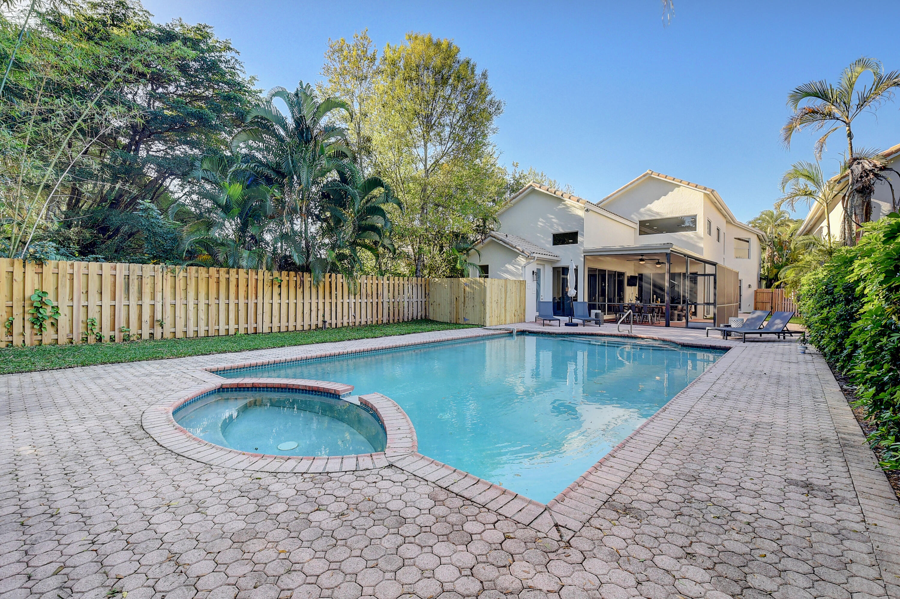2464 NW 66th Drive