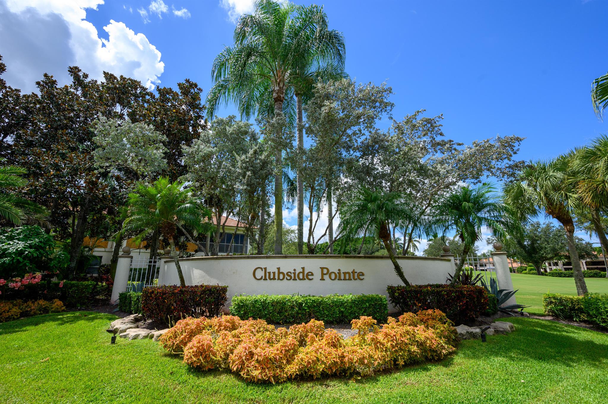 2464 NW 59th Street Unit: 1103