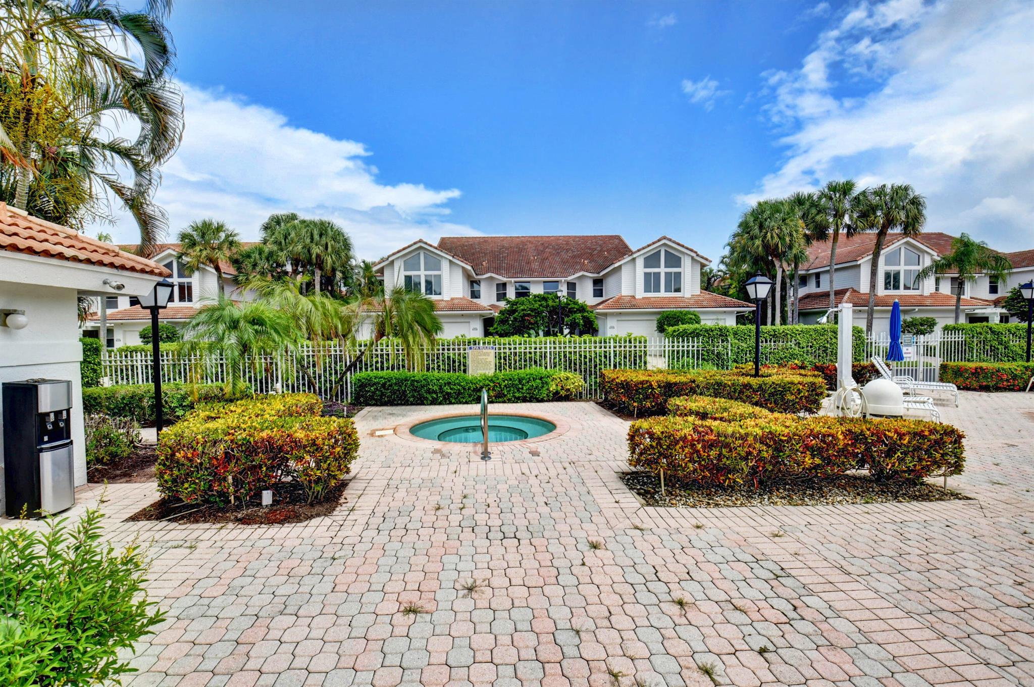 2464 NW 59th Street Unit: 1103