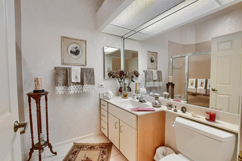 5770 NW 24th Ter Terrace