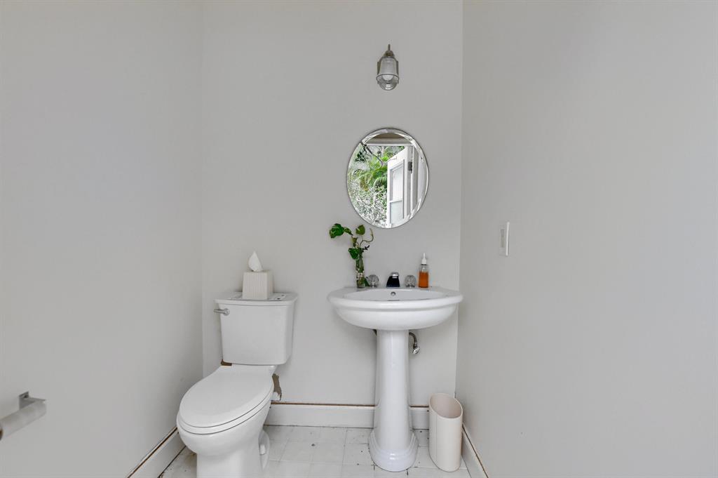 5770 NW 24th Ter Terrace