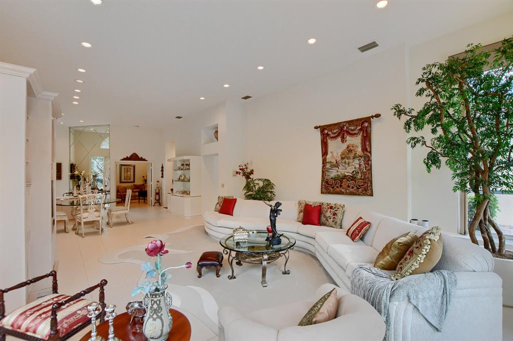 5770 NW 24th Ter Terrace