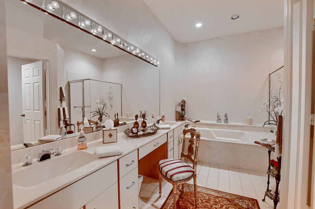 5770 NW 24th Ter Terrace