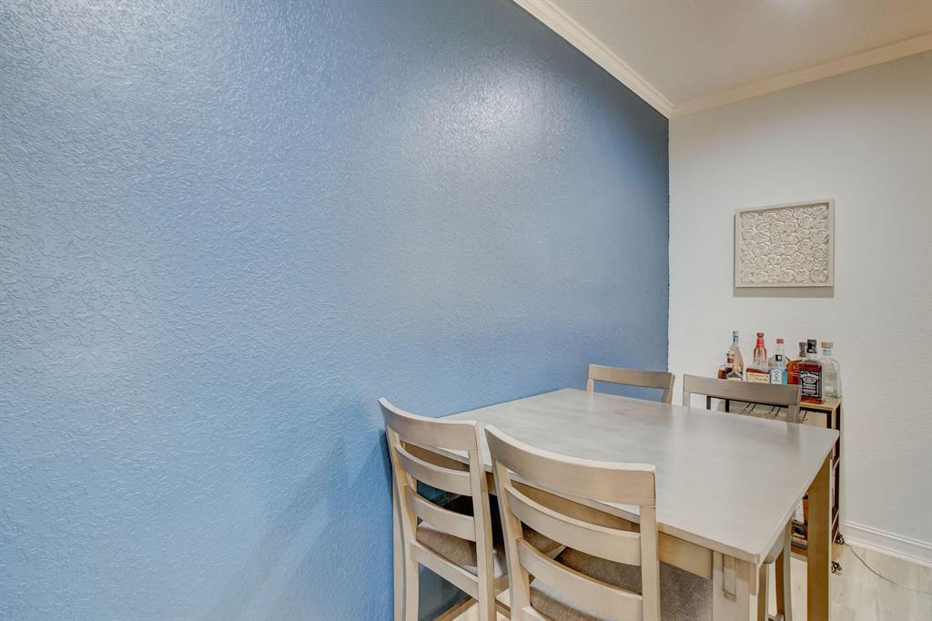 1767 NE 4th Avenue Unit: E4