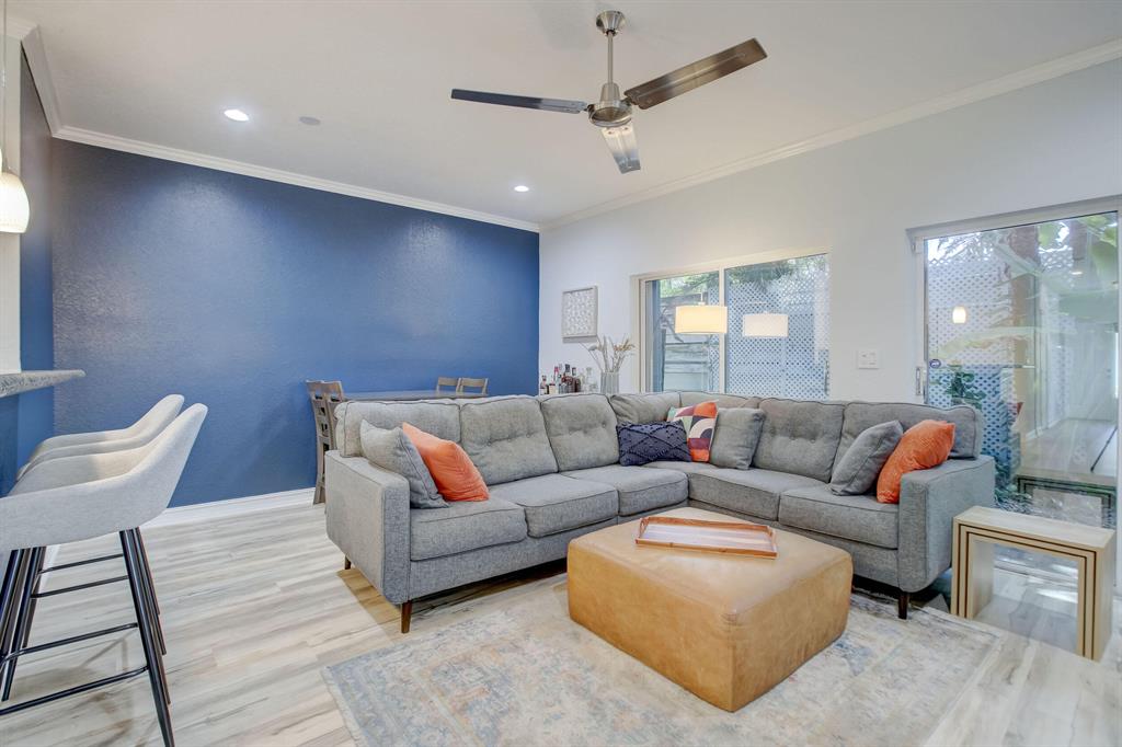 1767 NE 4th Avenue Unit: E4