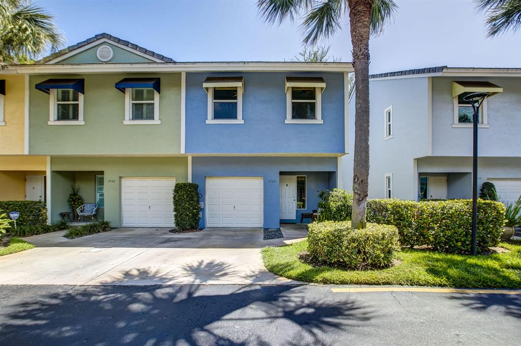 1767 NE 4th Avenue Unit: E4