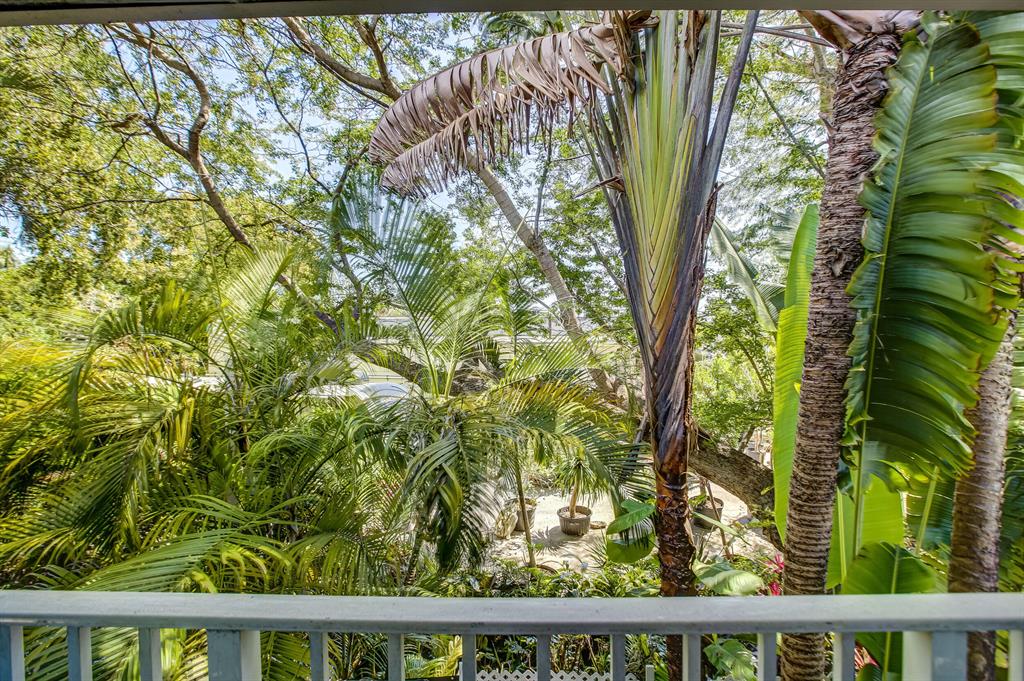 1767 NE 4th Avenue Unit: E4