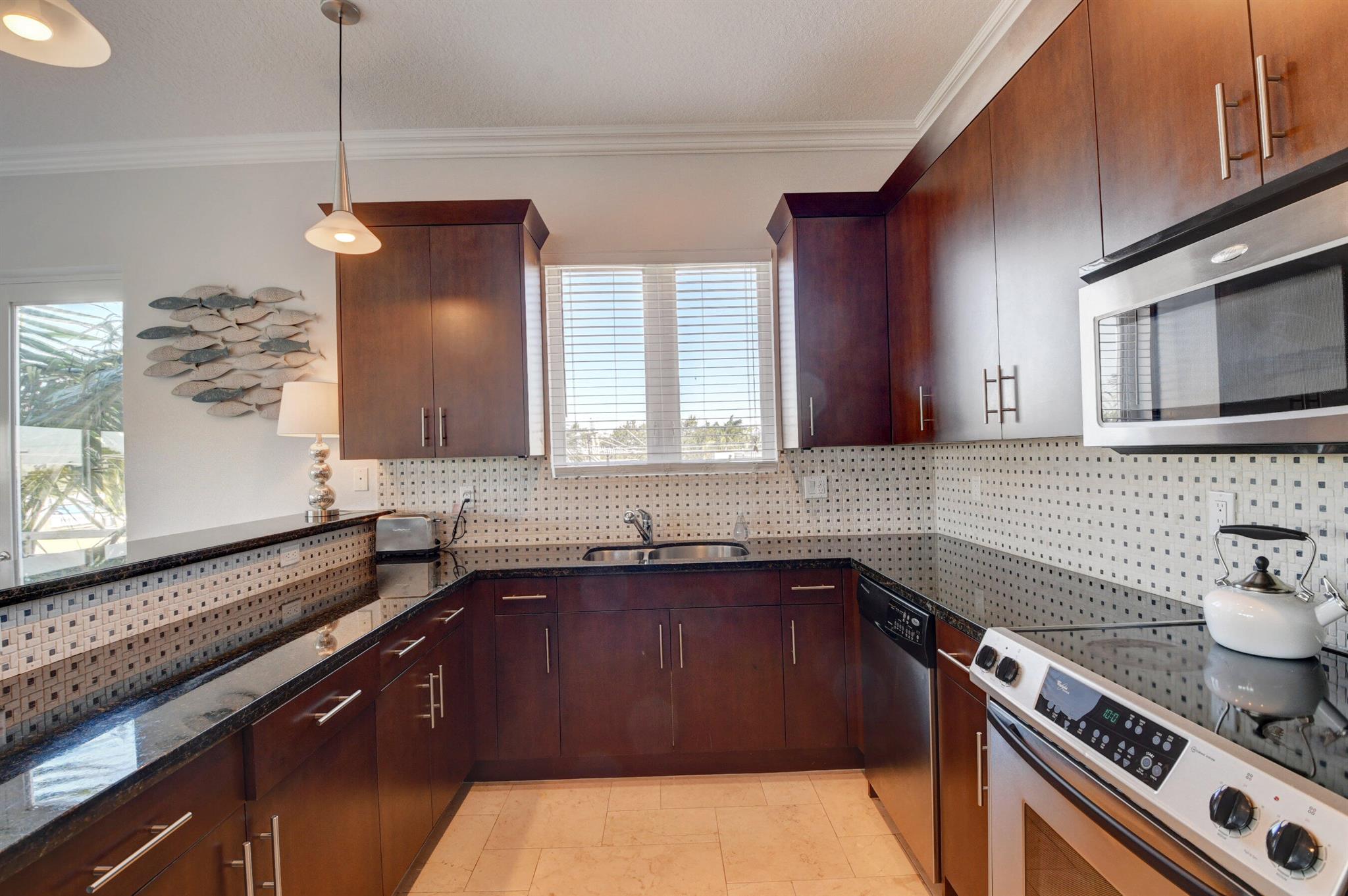 12 SE 1st Avenue Unit: 304