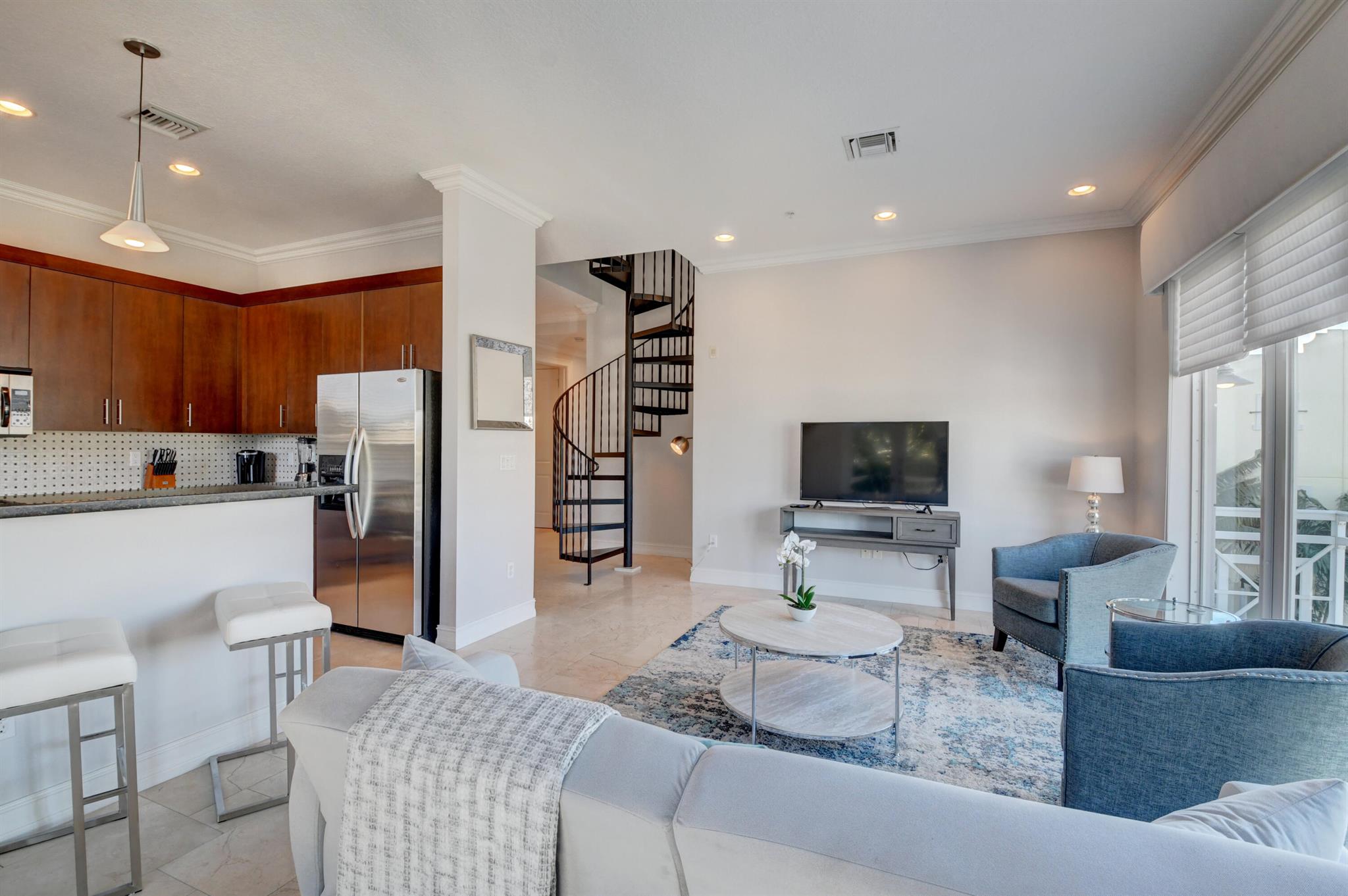 12 SE 1st Avenue Unit: 304